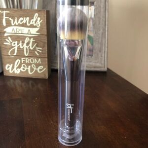 🥳HP🥳 It Cosmetics Foundation Brush New Silver Handle